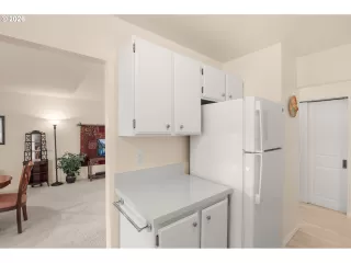 Photo #3: 324731515 Listing