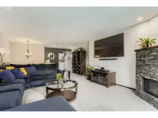 Photo #6: 324935405 Listing 