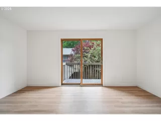 Photo #4: 325155935 Listing 
