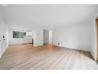 Photo #6: 325155935 Listing 