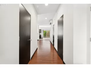 Photo #2: 325525646 Listing 