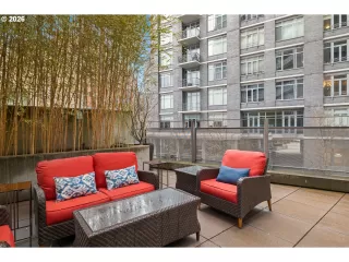 Photo #6: 325561770 Listing 