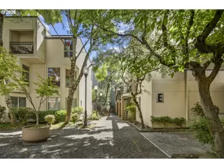 Photo #2: 325714798 Listing