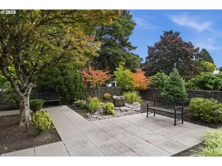 Photo #3: 326325214 Listing 