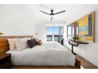 Photo #2: 326485708 Listing