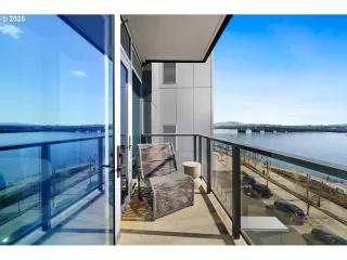 Photo #5: 326485708 Listing