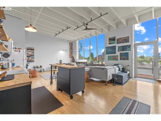 Photo #3: 326514070 Listing 