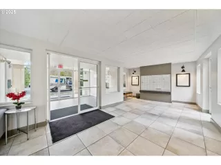 Photo #3: 327119289 Listing 