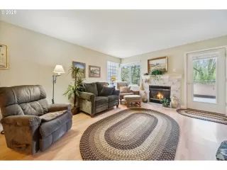 Photo #4: 327119289 Listing 