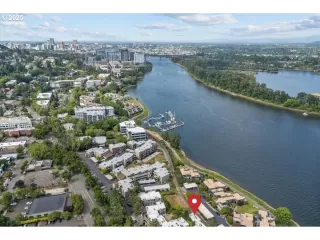 Photo #5: 327189580 Listing