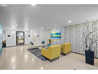 Photo #2: 327364459 Listing 