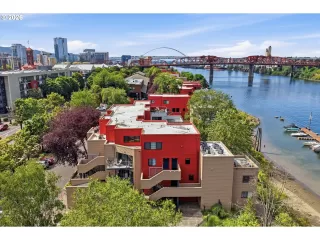Photo #1: 327487949 Listing