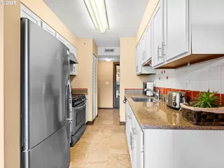 Photo #1: 327611965 Listing 