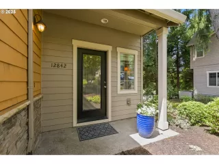 Photo #4: 327829143 Listing 