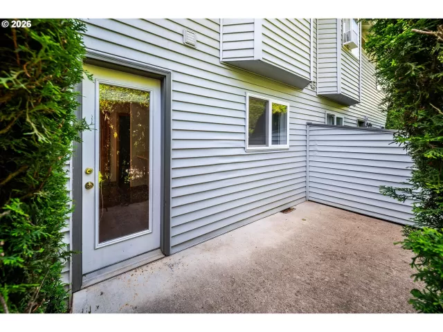 MLS: 327923638 Condo For Sale
