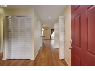 Photo #2: 328131805 Listing