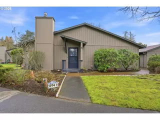 More Details about MLS # 328579073 : 2941 NE 13TH ST