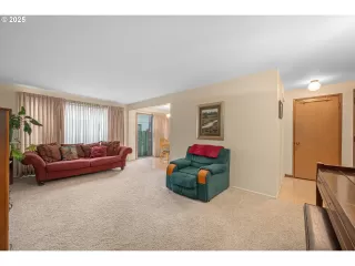Photo #3: 328624517 Listing 