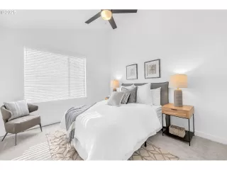 Photo #6: 328985963 Listing