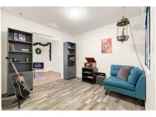 Photo #4: 329613050 Listing 