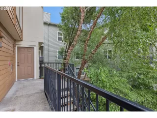 Photo #2: 330064450 Listing