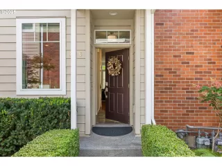 Photo #2: 330457369 Listing 