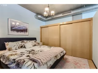 Photo #6: 330486353 Listing