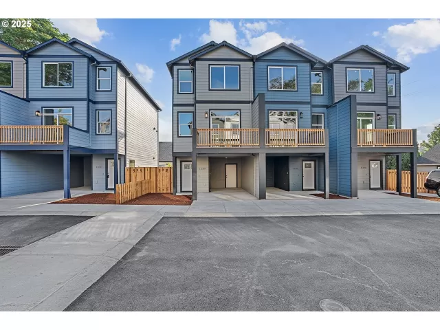 MLS: 331281687 Condo For Sale