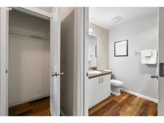 Photo #4: 332372898 Listing 