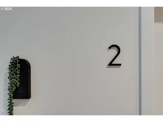 Photo #5: 332635193 Listing 