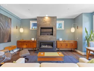 Photo #3: 332807244 Listing 