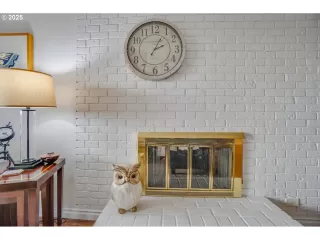 Photo #6: 332864214 Listing