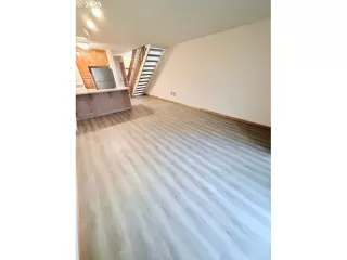 Photo #6: 332940210 Listing 