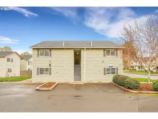 Photo #3: 333139985 Listing