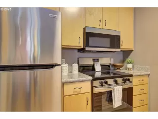 Photo #6: 333512104 Listing