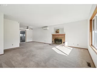 Photo #6: 333601231 Listing