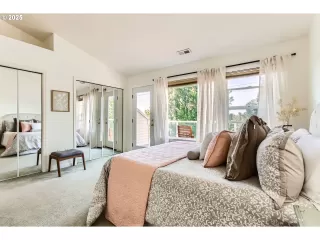 Photo #1: 333640855 Listing