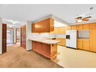 Photo #3: 334452439 Listing 