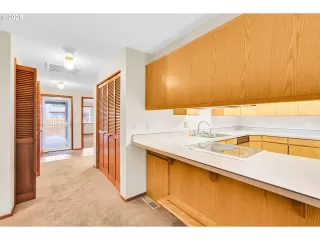 Photo #4: 334452439 Listing 