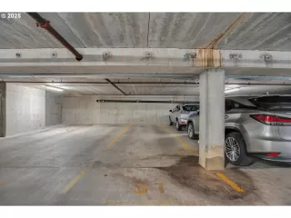 Photo #5: 334639731 Listing 