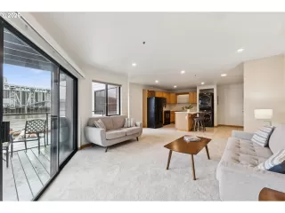 Photo #2: 335073169 Listing 