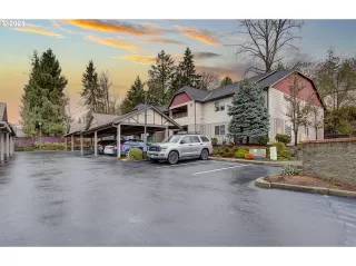 Photo #1: 335967630 Listing