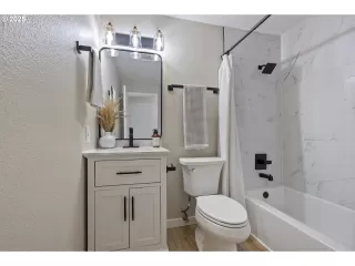 Photo #6: 336219083 Listing 