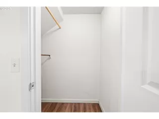 Photo #3: 336267147 Listing