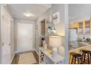 Photo #2: 336456970 Listing 