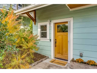 Photo #5: 336509363 Listing