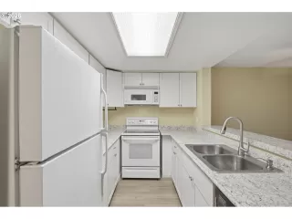 Photo #3: 337014076 Listing