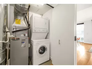 Photo #2: 337924533 Listing 