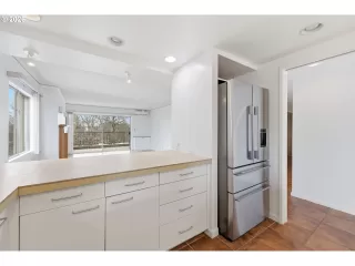 Photo #2: 338163433 Listing 