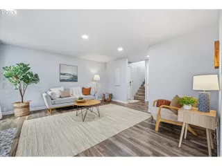 Photo #2: 338416000 Listing 